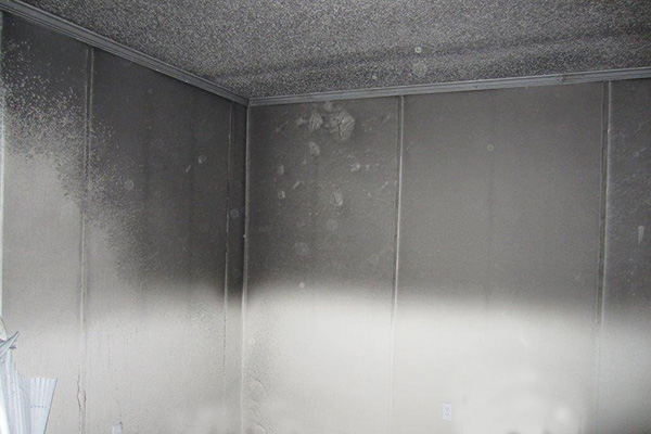 The Right Way To Deal With Smoke Damage After A Fire - How To Clean Soot Off Walls After A Fire