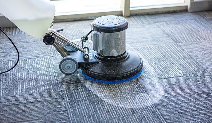 Carpet shampoo cleaning service using specialized equipment