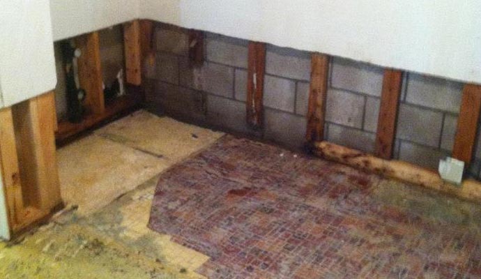 Structural damaged wall