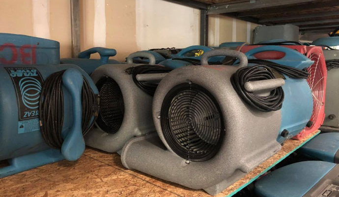 Water extraction and drying equipments for flood damage restoration